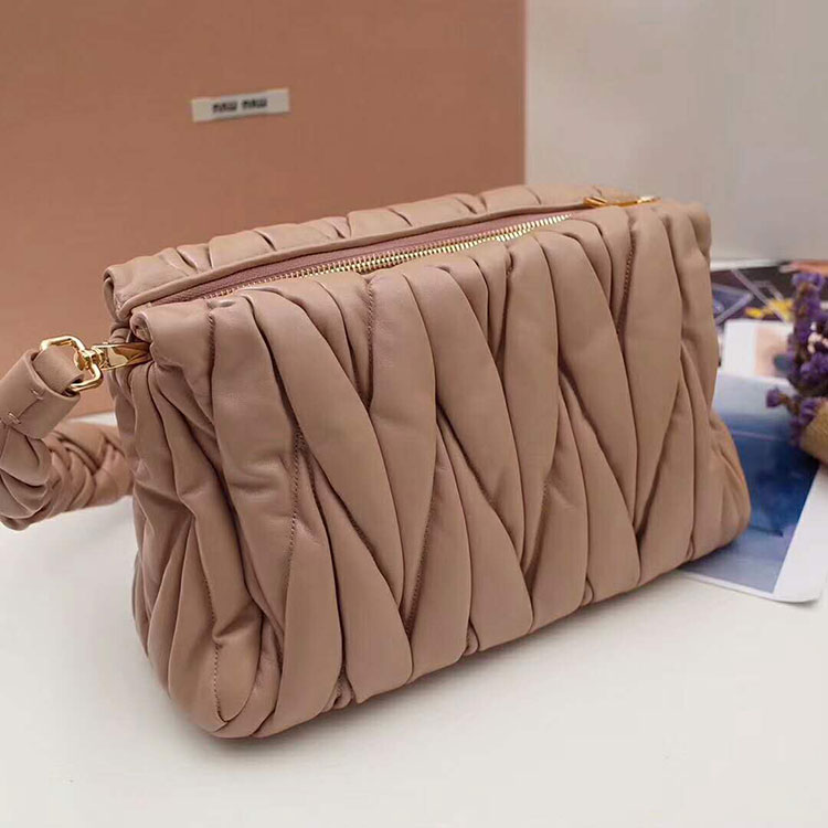 2018 MiuMiu MEGA bag