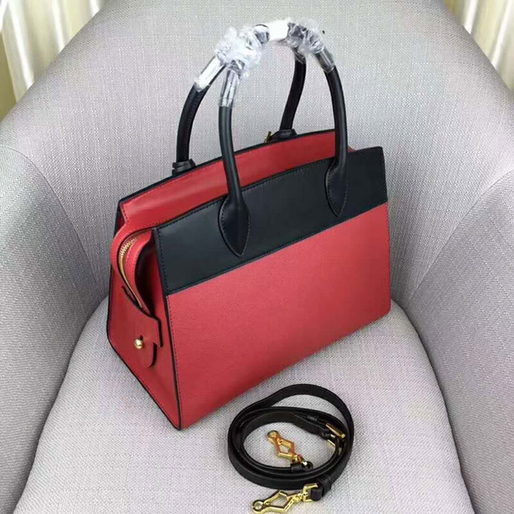 2018 Prada Women esplanade leather bag