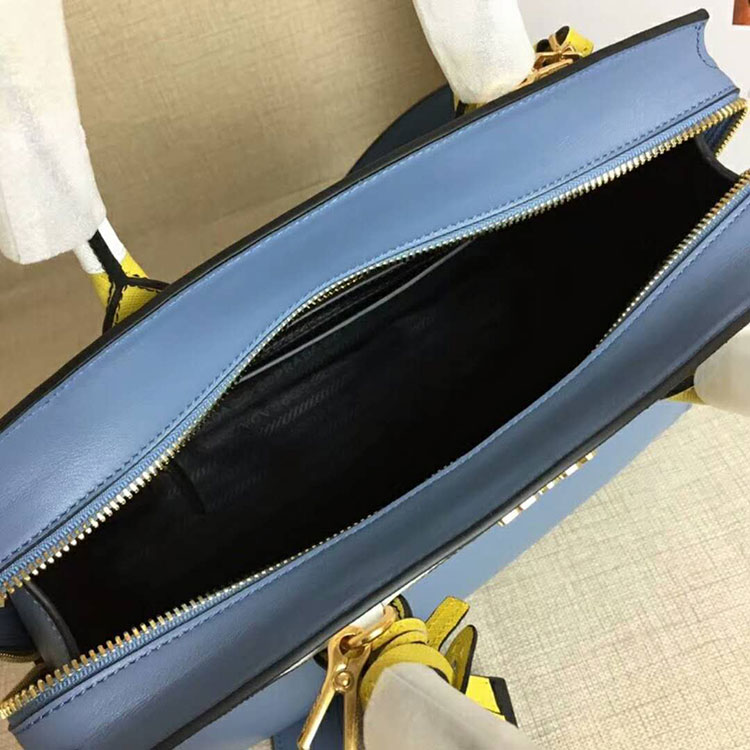 2018 Prada Women esplanade leather bag