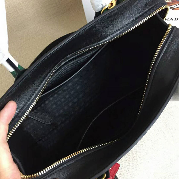 2018 Prada Women esplanade leather bag