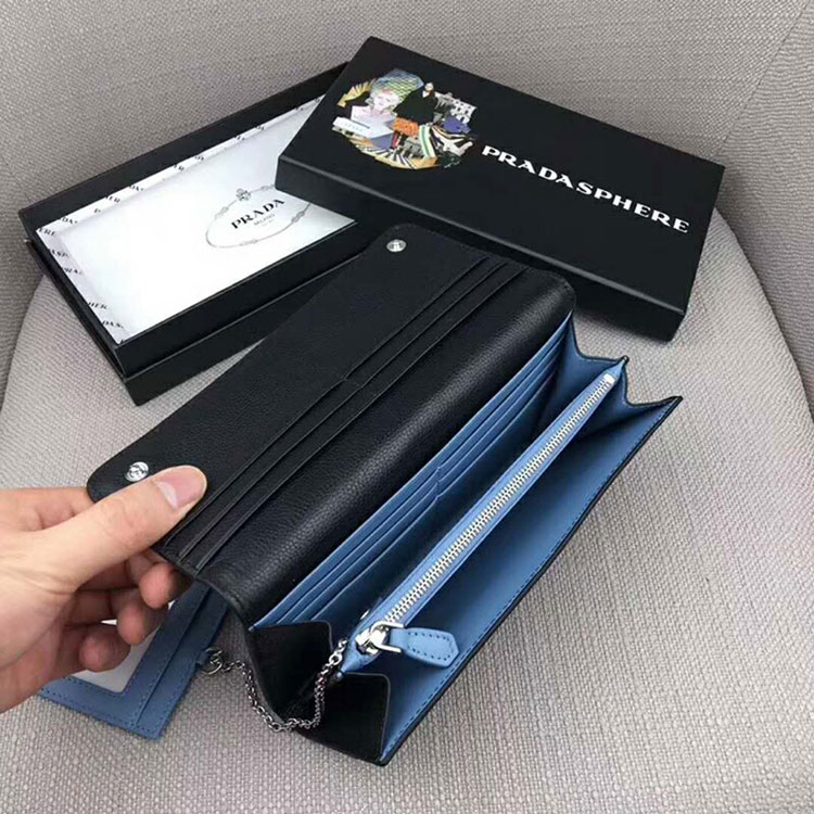 2018 Prada Women etiquette wallet