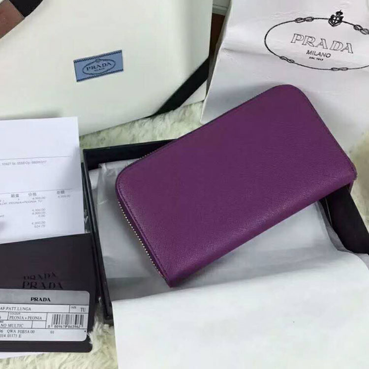 2018 Prada Women leather wallet