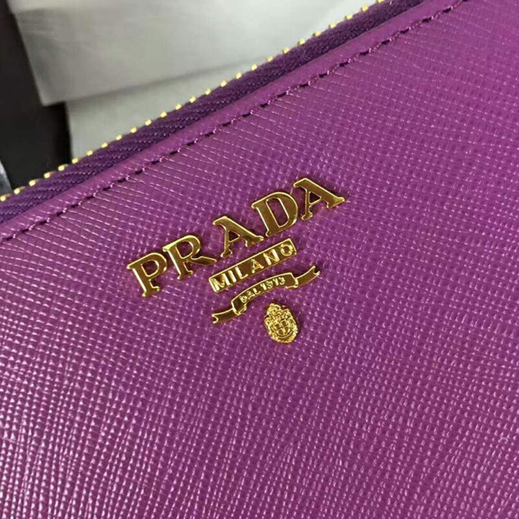 2018 Prada Women leather wallet