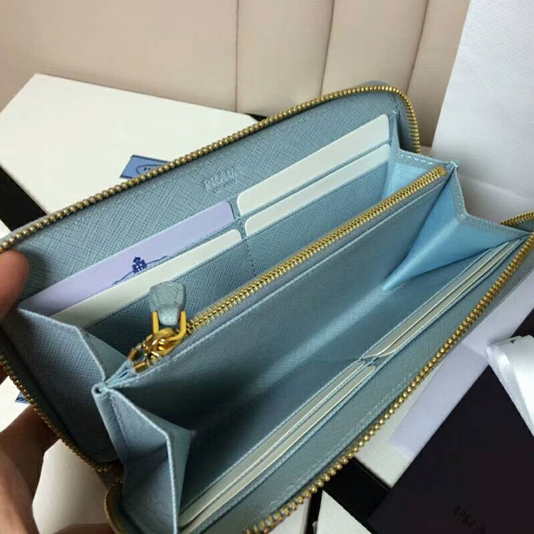 2018 Prada Women leather wallet