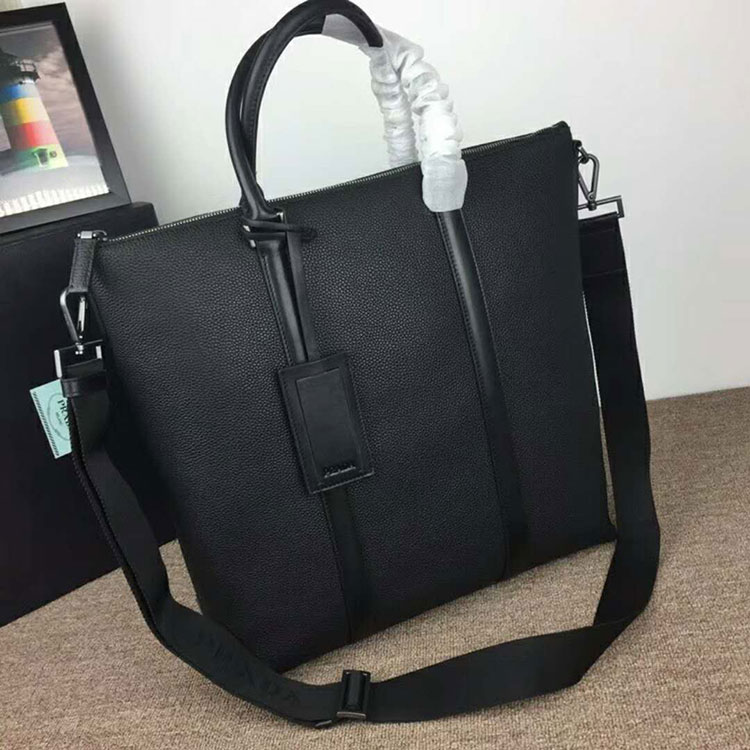 2018 Prada leather bag 2VG085