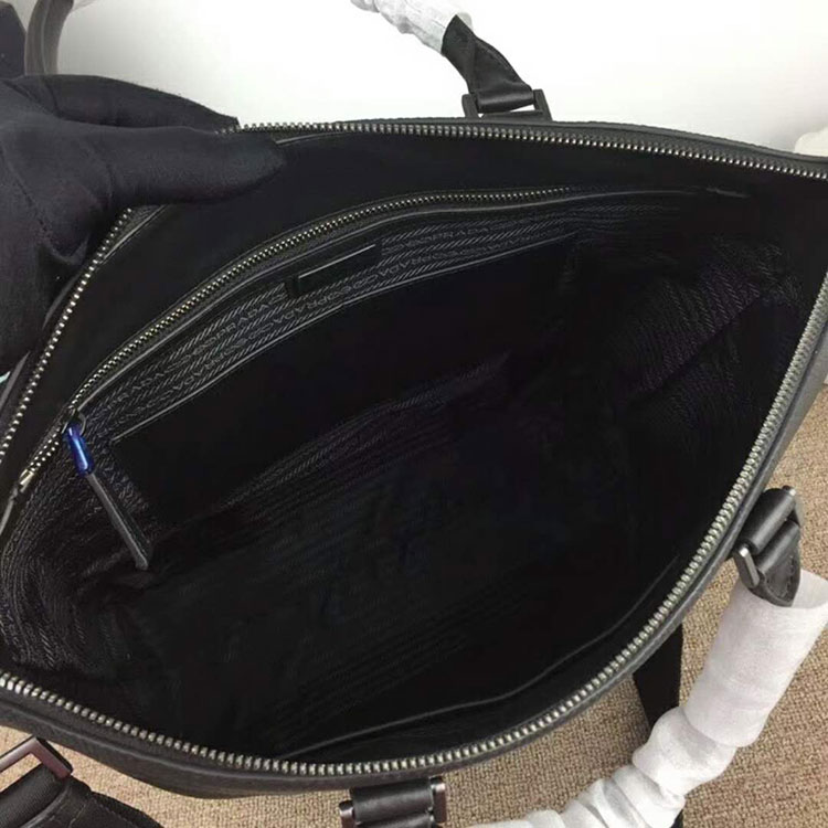 2018 Prada leather bag 2VG085