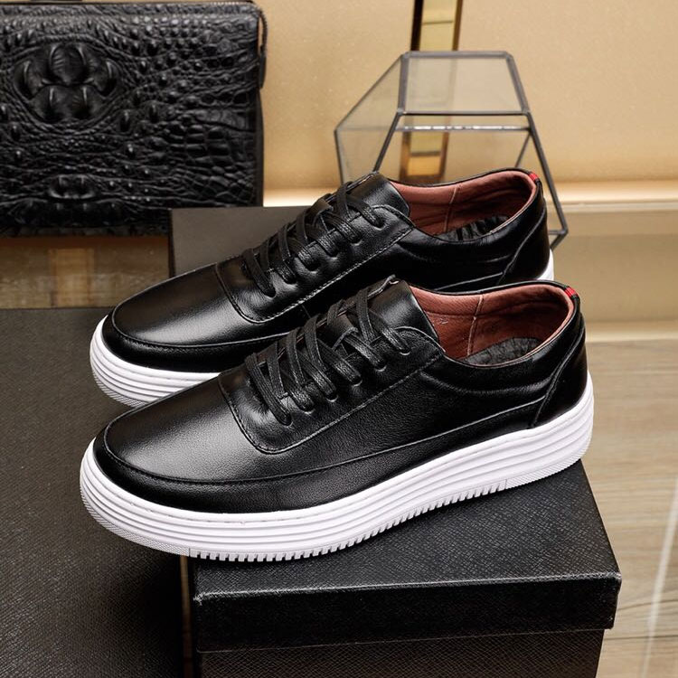 2018 Prada men Sneakers in Calfskin Leather