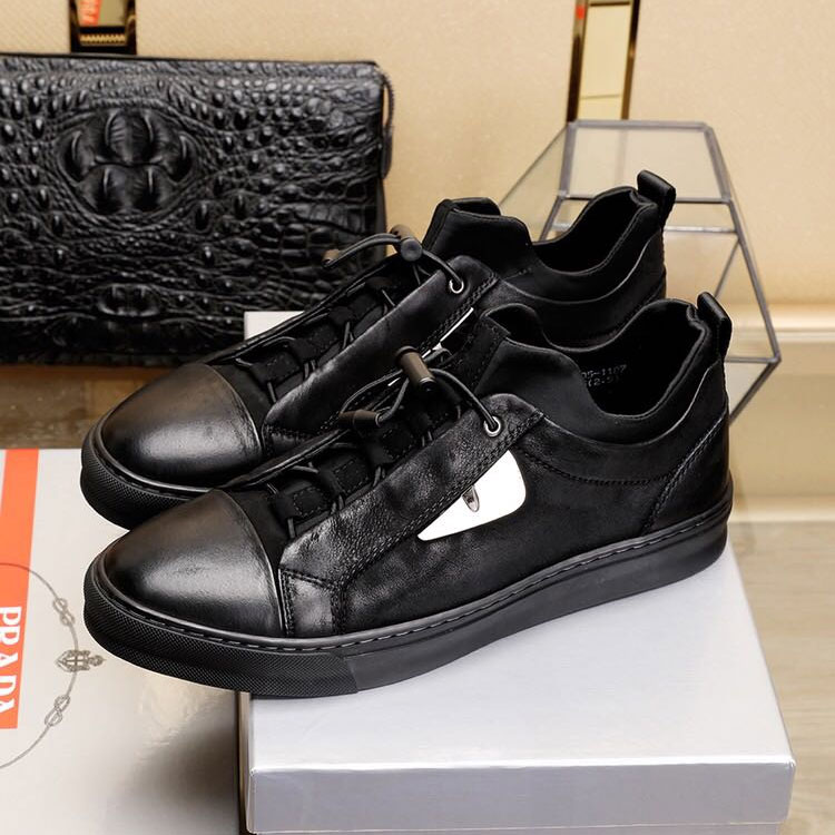 2018 Prada men Sneakers in Calfskin Leather