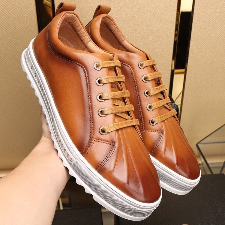 2018 Prada men Sneakers in Calfskin Leather