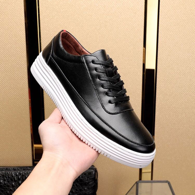 2018 Prada men Sneakers in Calfskin Leather