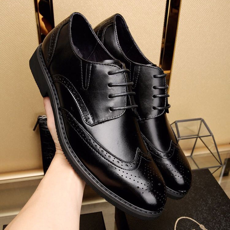 2018 Prada men shoes in Calfskin Leather