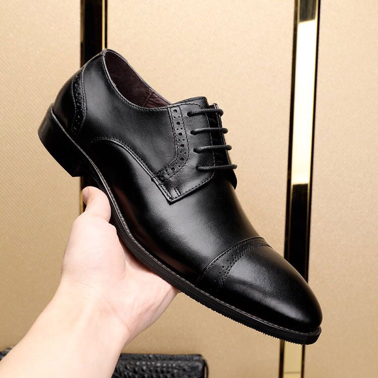 2018 Prada men shoes in Calfskin Leather