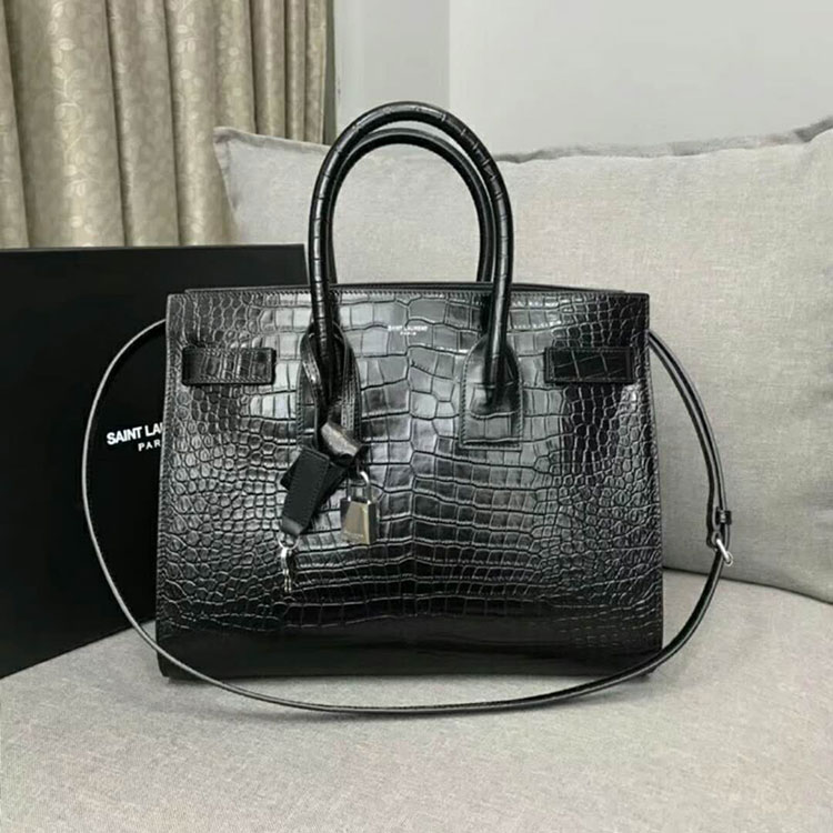 2018 SAINT LAURENT CLASSIC SAC DE JOUR BAG