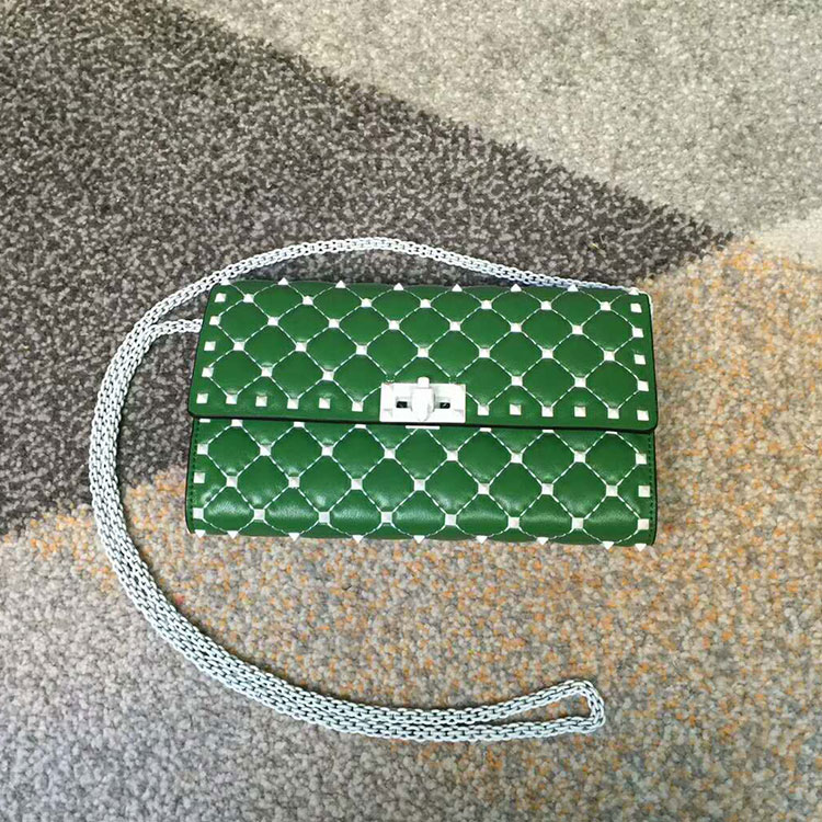 2018 VALENTINO FREE ROCKSTUD SPIKE CHAIN BAG 0137