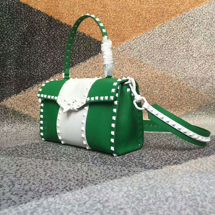 2018 VALENTINO FREE ROCKSTUD SPIKE SMALL SINGLE HANDLE BAG