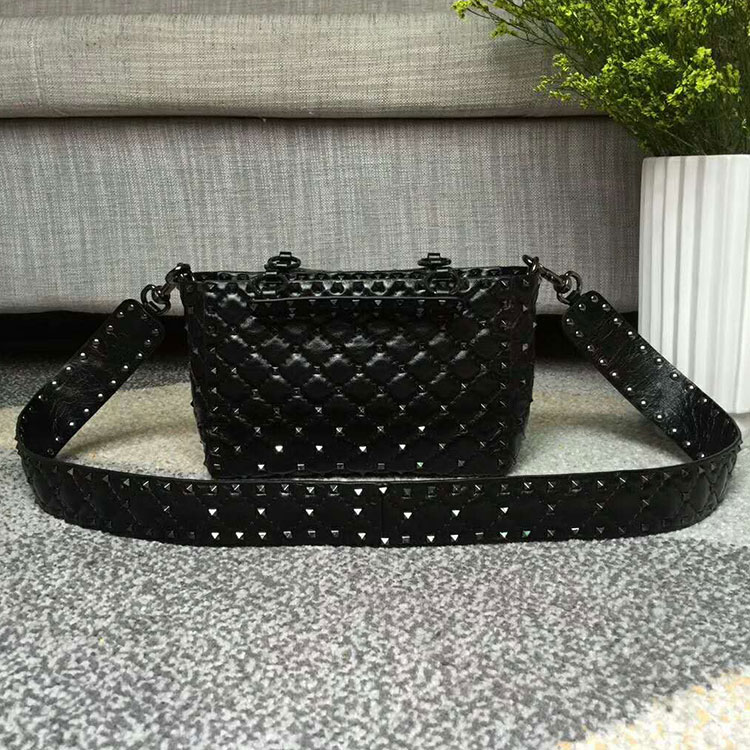 2018 VALENTINO GARAVANI ROCKSTUD SPIKE BAG 1402