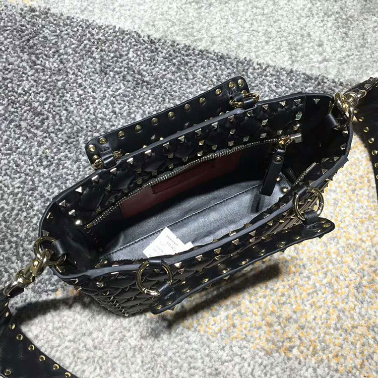 2018 VALENTINO GARAVANI ROCKSTUD SPIKE BAG 1402