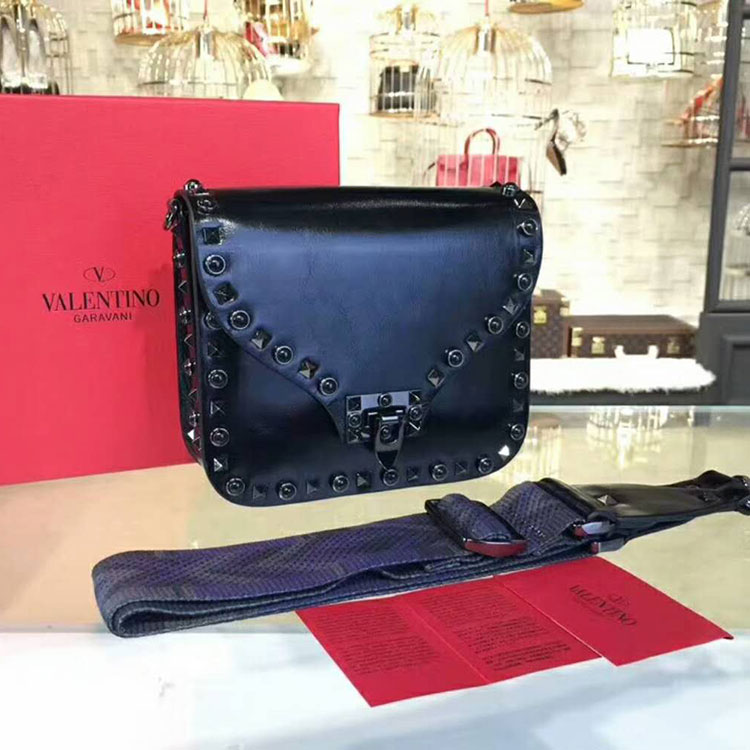 2018 Valentino GUITAR ROCKSTUD ROLLING CROSS BODY BAG