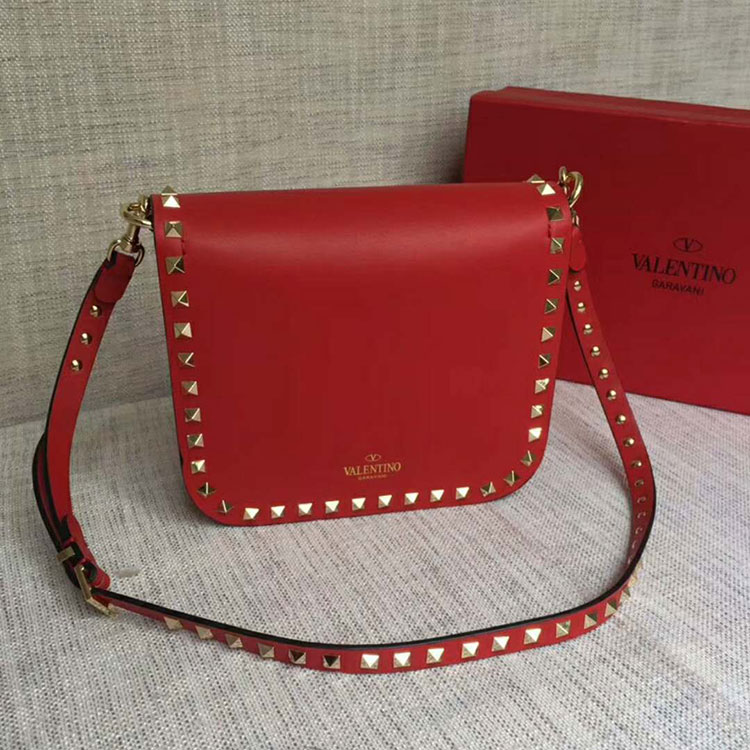 2018 Valentino GUITAR ROCKSTUD ROLLING CROSS BODY BAG