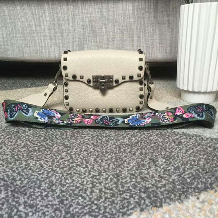 2018 Valentino GUITAR ROCKSTUD ROLLING CROSS SMALL BAG