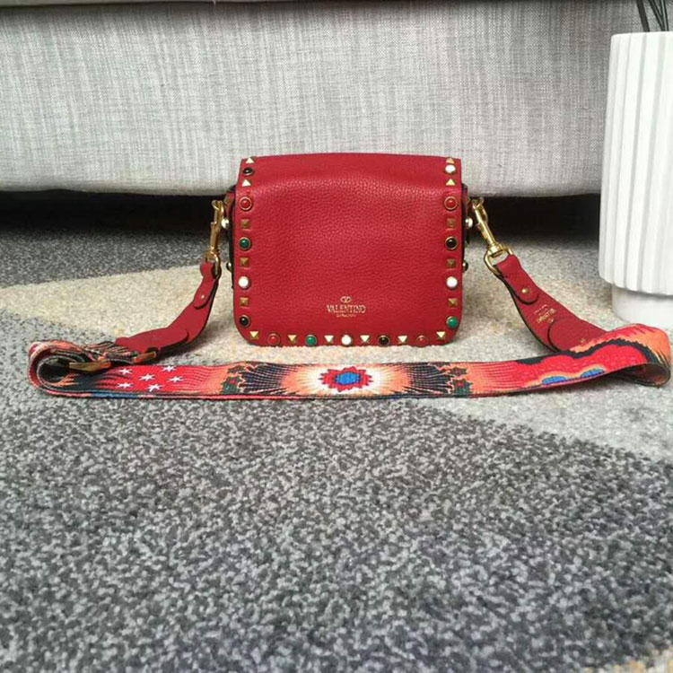 2018 Valentino GUITAR ROCKSTUD ROLLING CROSS SMALL BAG