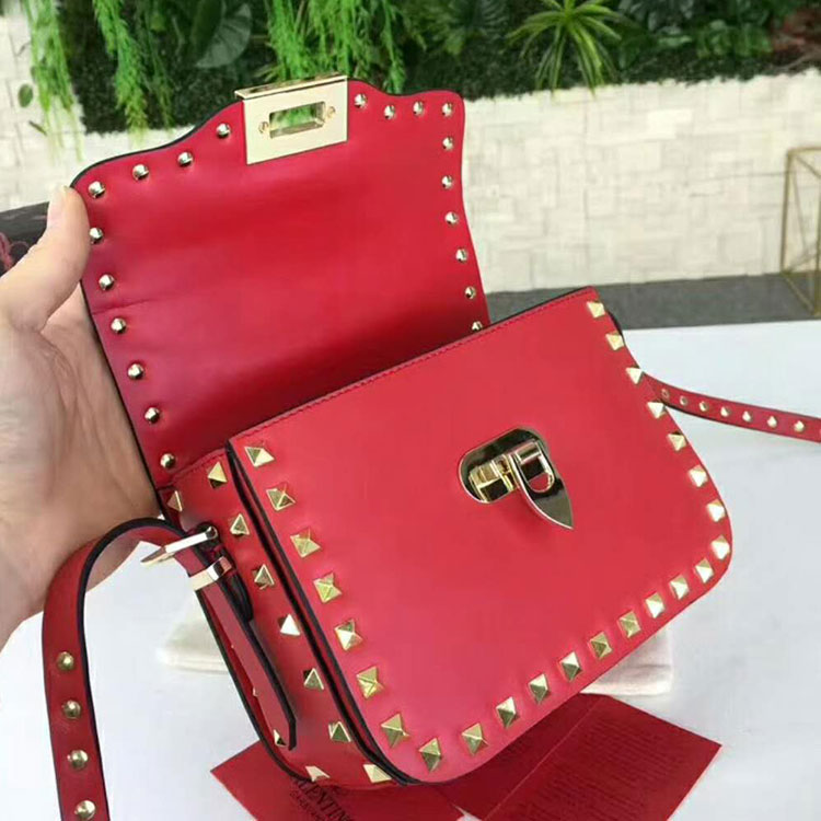 2018 Valentino GUITAR ROCKSTUD ROLLING CROSS SMALL BAG