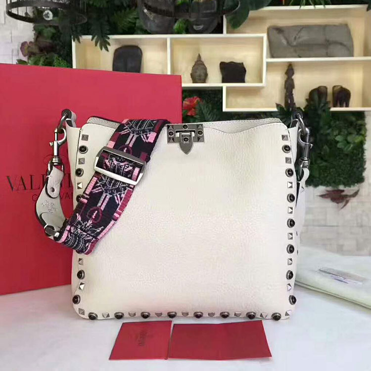 2018 Valentino GUITAR ROCKSTUD ROLLING HOBO BAG