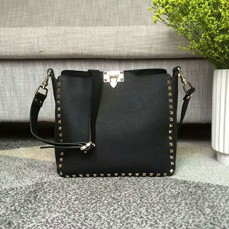 2018 Valentino GUITAR ROCKSTUD ROLLING HOBO BAG