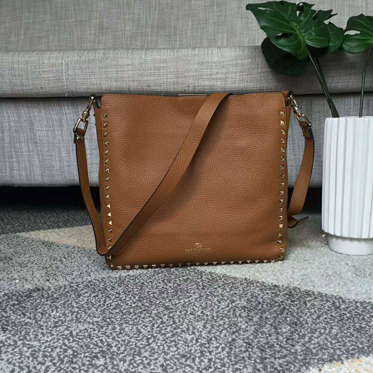 2018 Valentino GUITAR ROCKSTUD ROLLING HOBO BAG