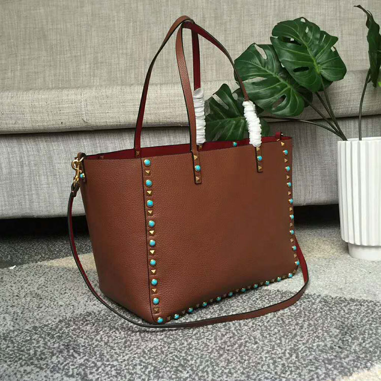 2018 Valentino Garavani Guitar Rockstud Rolling Double reversible tote in calfskin