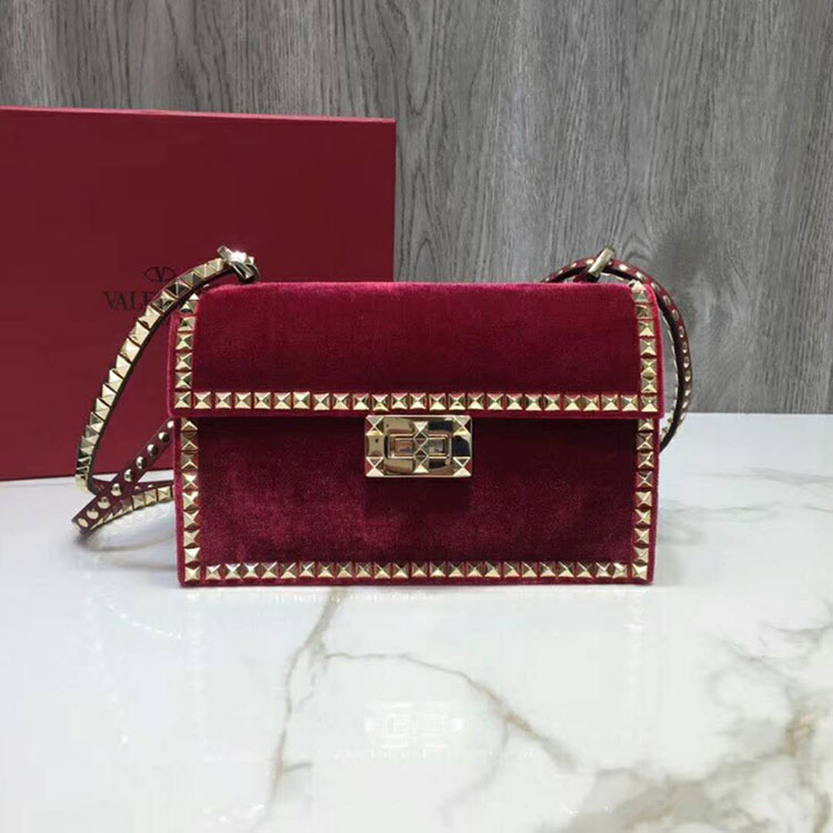 2018 Valentino Garavani Rockstud No Limit Bag