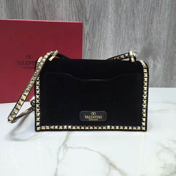 2018 Valentino Garavani Rockstud No Limit Bag