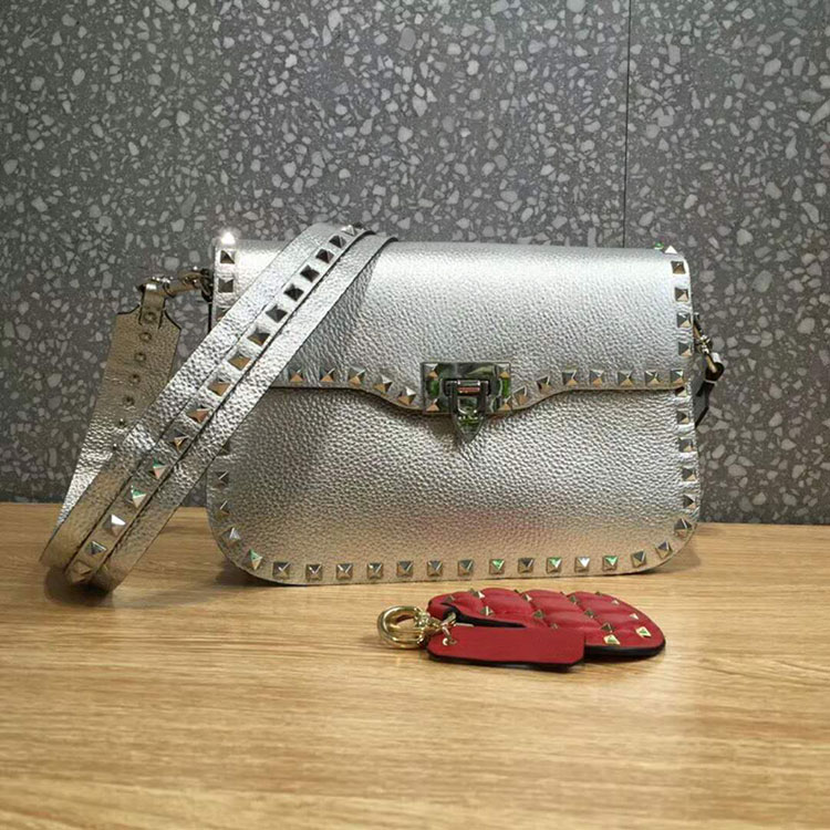 2018 Valentino Garavani Rockstud bag