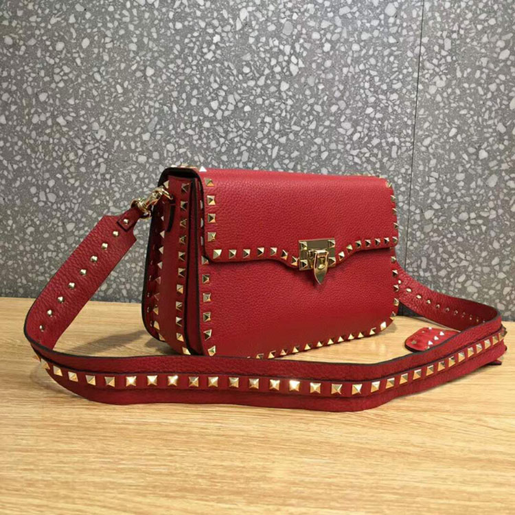 2018 Valentino Garavani Rockstud bag