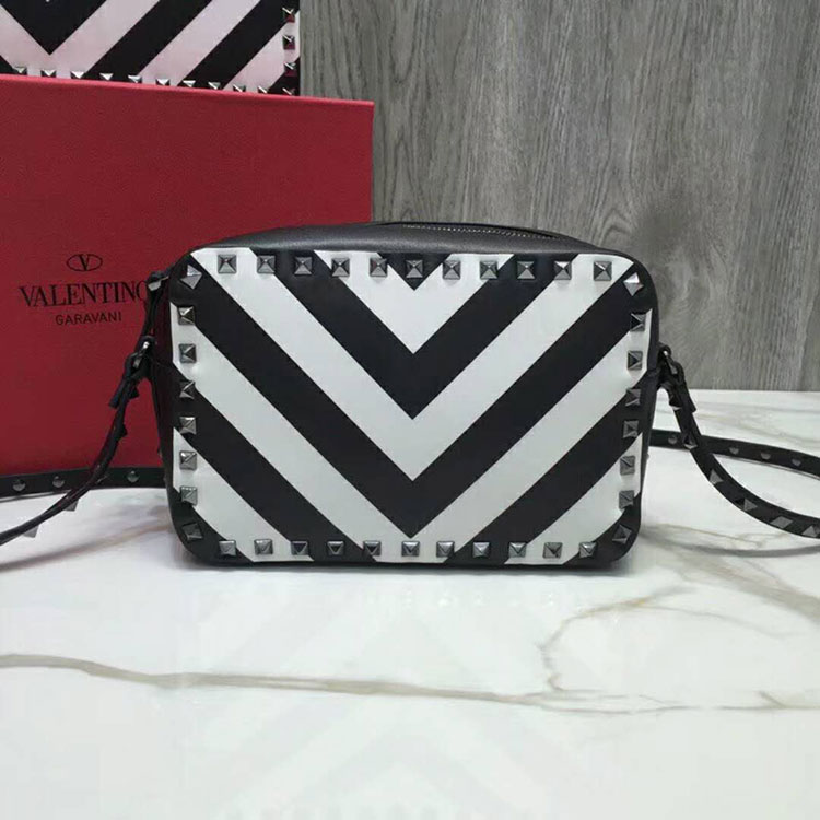 2018 Valentino ROCKSTUD CAMERA BAG