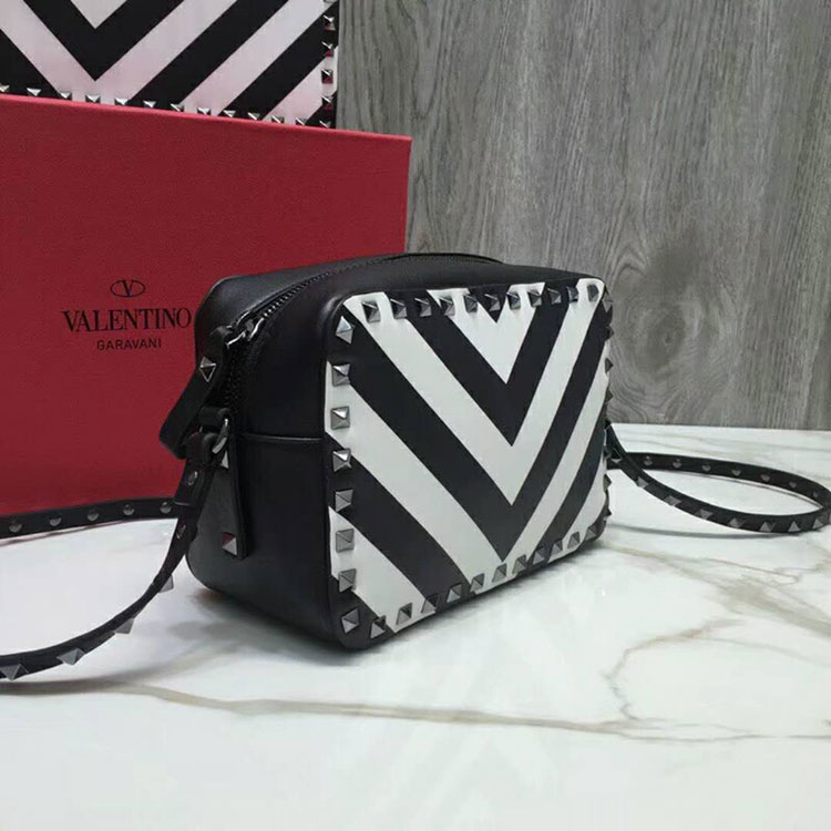 2018 Valentino ROCKSTUD CAMERA BAG