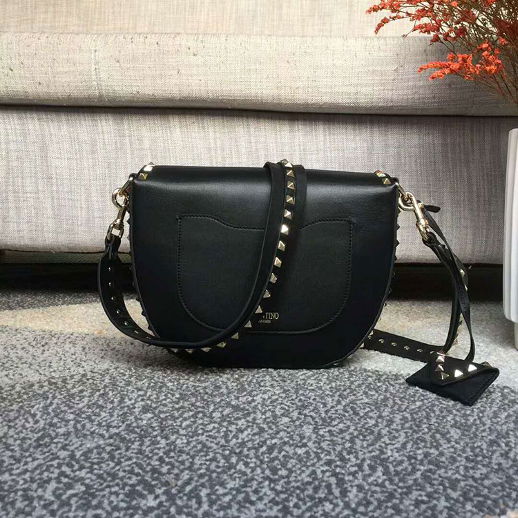 2018 Valentino ROCKSTUD SHOULDER BAG