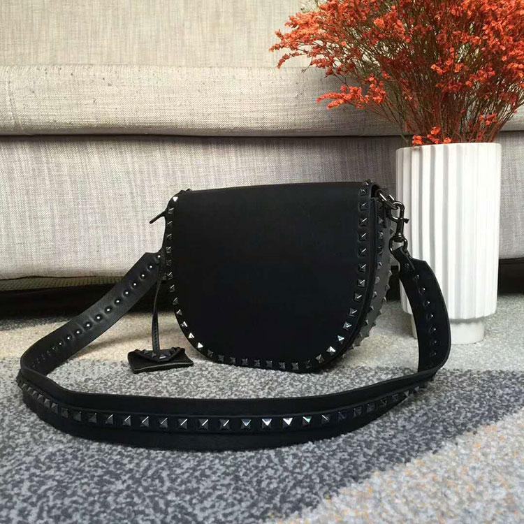 2018 Valentino ROCKSTUD SHOULDER BAG