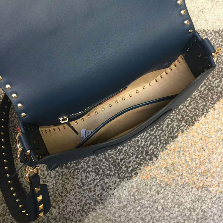 2018 Valentino ROCKSTUD SHOULDER BAG