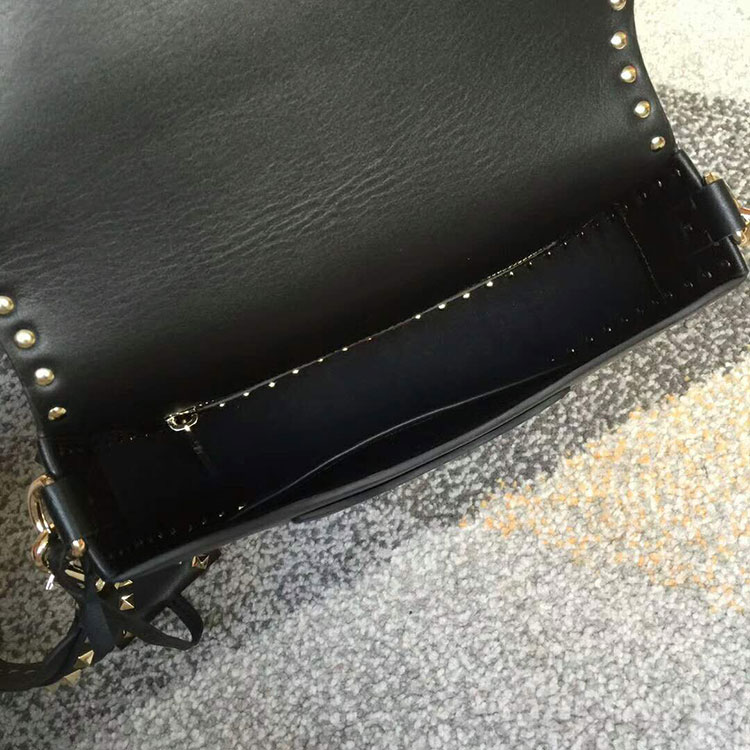 2018 Valentino ROCKSTUD SHOULDER BAG