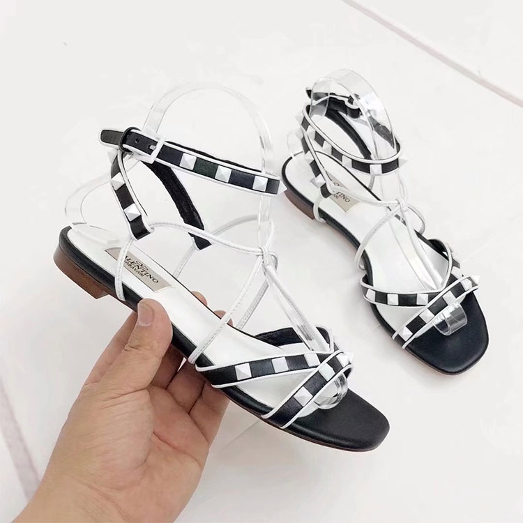 2018 Valentino women Flat Sandal in Calfskin with rivet