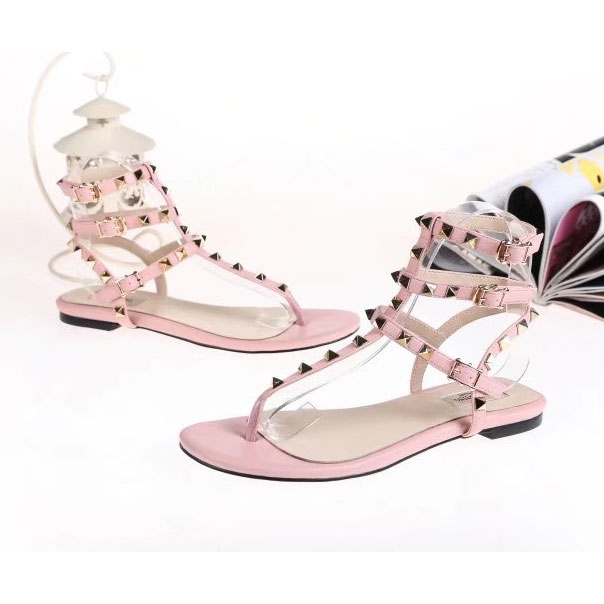 2018 Valentino women Flat Sandal in Calfskin with rivet