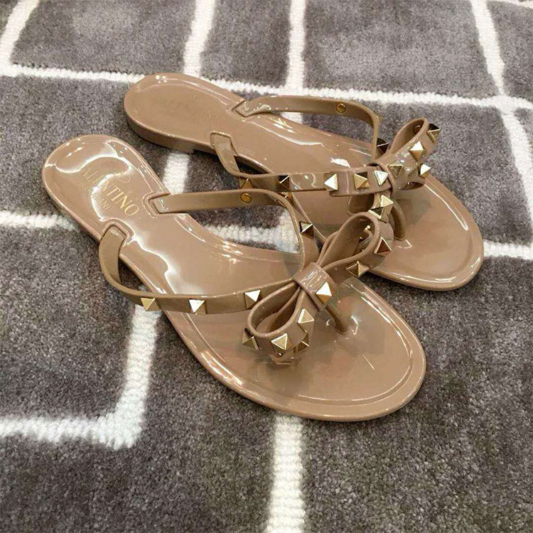 2018 Valentino women Flip-flops shoes