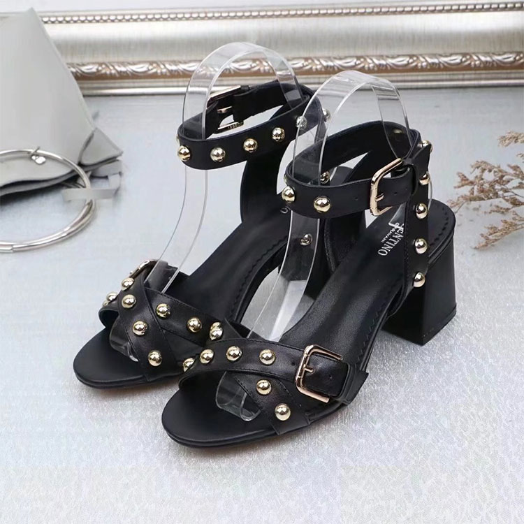 2018 Valentino women Sandal in Calfskin with rivet Heel 6.5cm