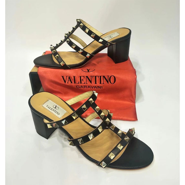 2018 Valentino women Sandal with rivet