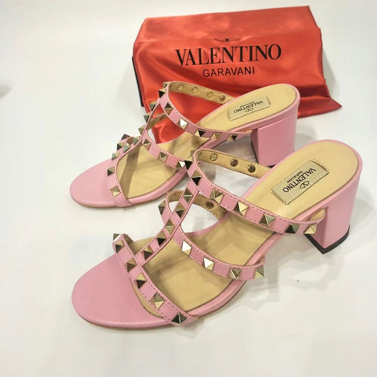 2018 Valentino women Sandal with rivet