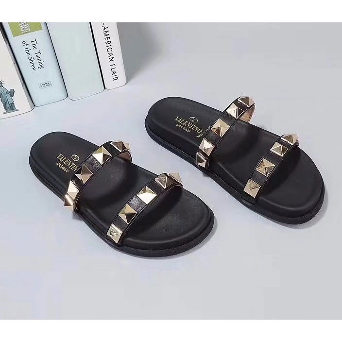 2018 Valentino women Slippers