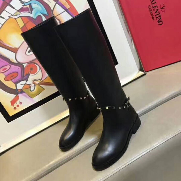 2018 Valentino women boots in Calfskin with rivet