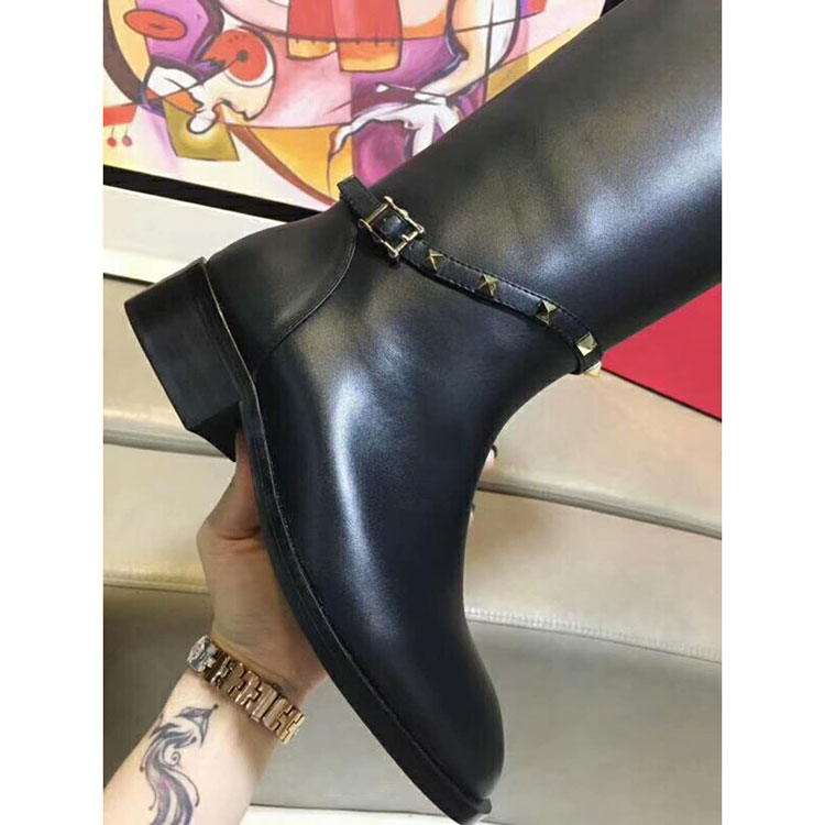 2018 Valentino women boots in Calfskin with rivet