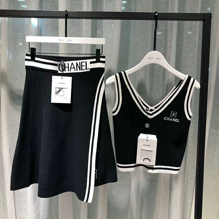 2018 chanel Shorts and Vest